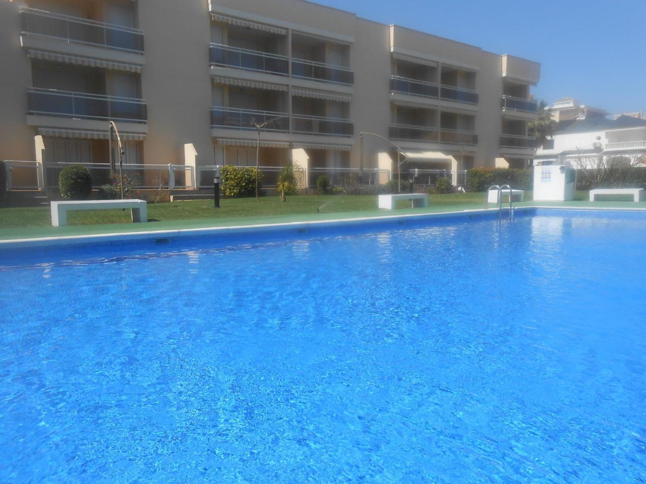 Solmar II Solo Familias Serviplaya ปลายา เด เซราโก ภายนอก รูปภาพ