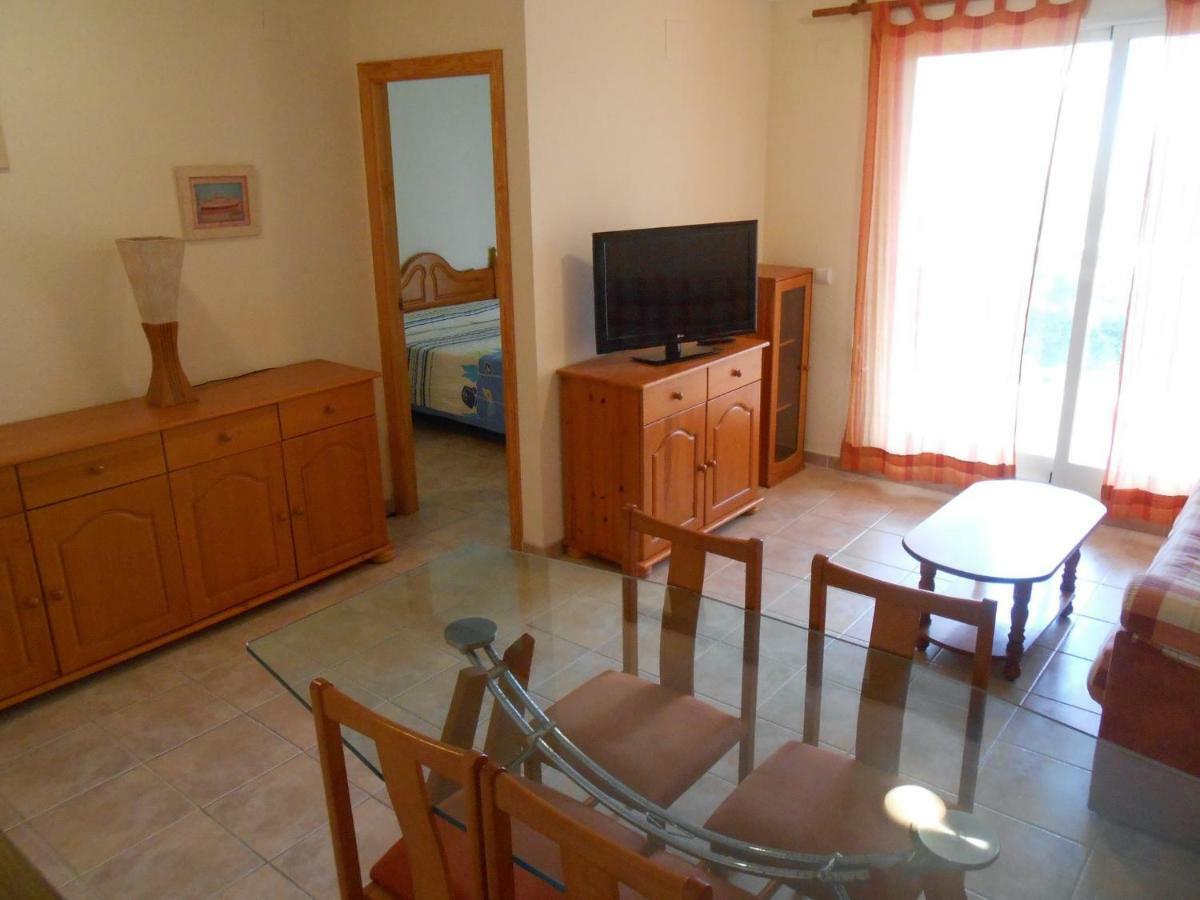 Solmar II Solo Familias Serviplaya ปลายา เด เซราโก ภายนอก รูปภาพ